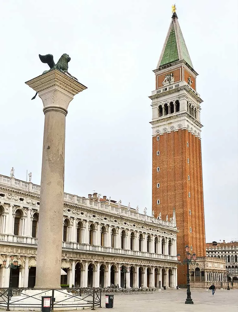 1596 - IL PUBBLICO STATUARIO 1596 - IL PUBBLICO STATUARIO