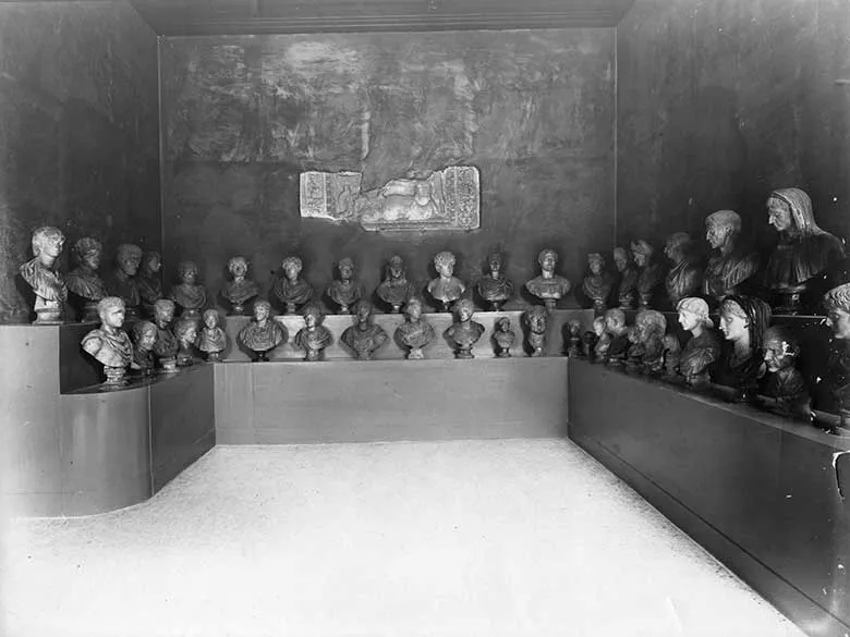 1909-1911 - IL PRIMO ALLESTIMENTO SCIENTIFICO 1909-1911 - IL PRIMO ALLESTIMENTO SCIENTIFICO