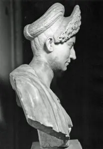 Ritratto privato di dama flavia (I sec. d.C.) – Sala X del Museo archeologico nazionale di Venezia
