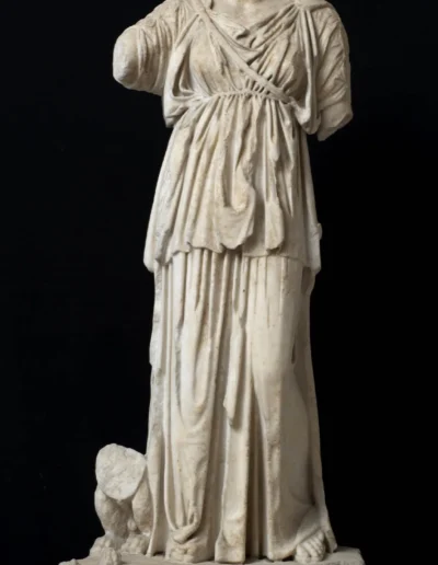 Statuetta acefala di Artemide